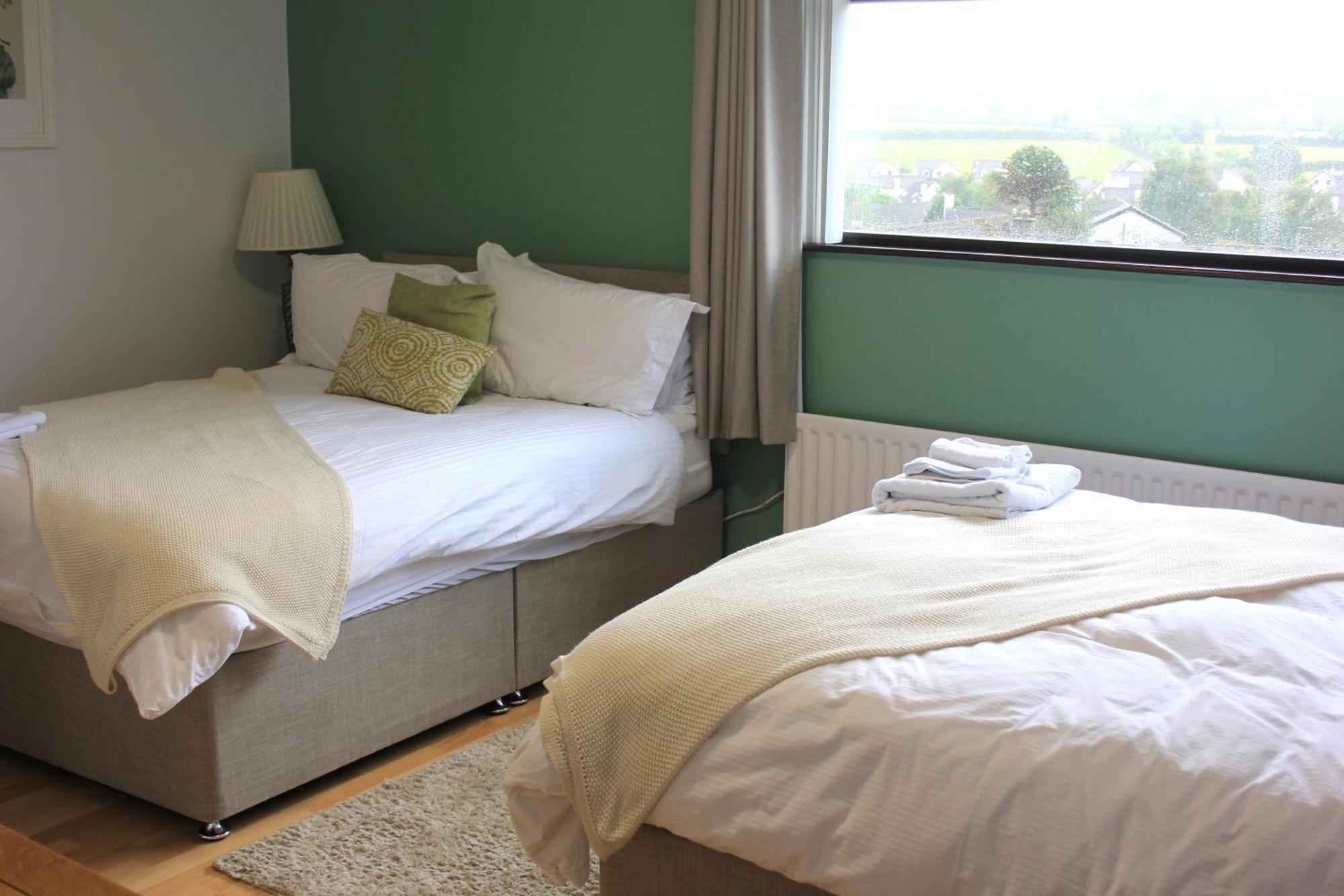 Cairnview Bed And Breakfast Larne Bagian luar foto