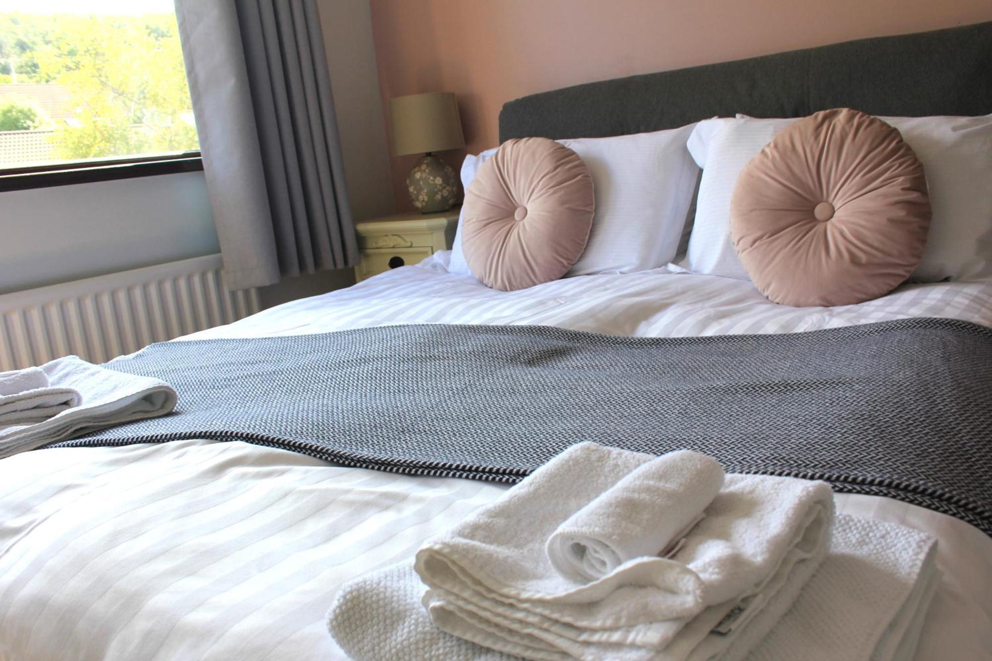 Cairnview Bed And Breakfast Larne Bagian luar foto