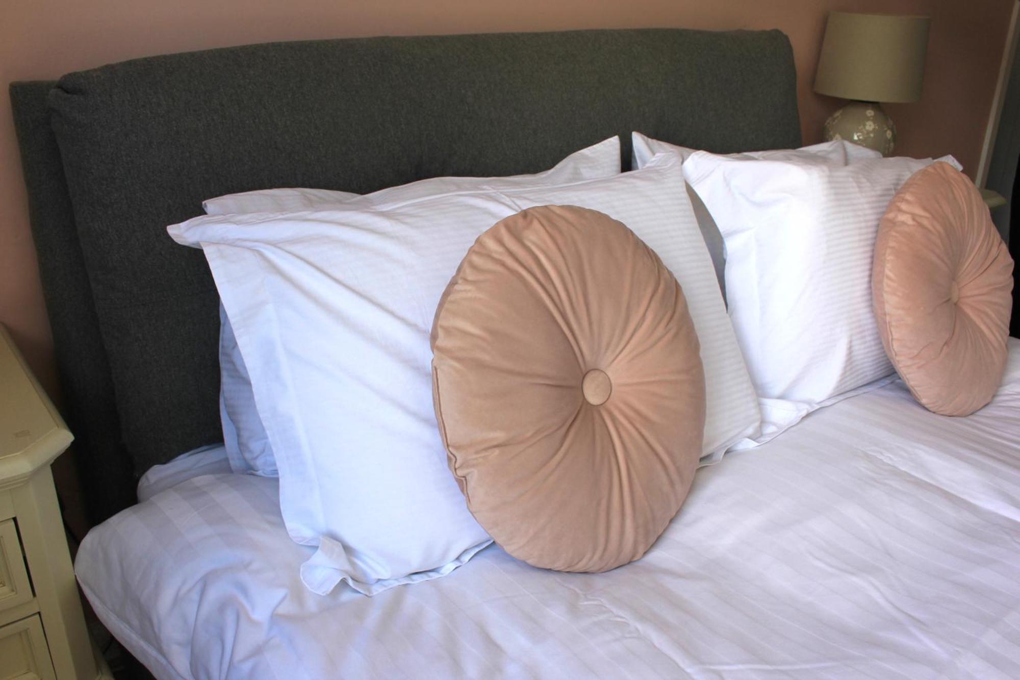 Cairnview Bed And Breakfast Larne Bagian luar foto