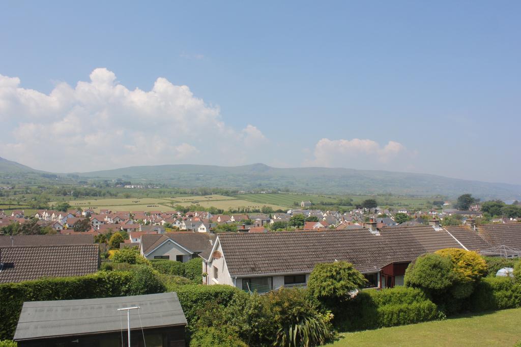 Cairnview Bed And Breakfast Larne Bagian luar foto